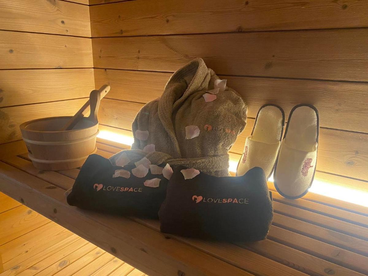 Love Space Sensory Spa & Relax Suite Santa Maria delle Mole Exterior photo